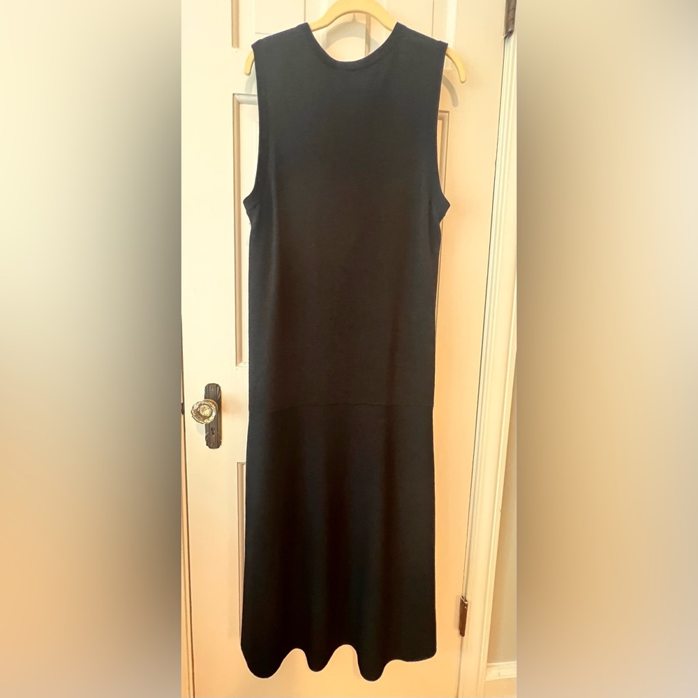 COS Dress Dark Navy Blue Midi V Neck Minimalist Lagenlook
Size Medium - Picture 4 of 10